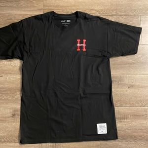 Black huf Budweiser t shirt